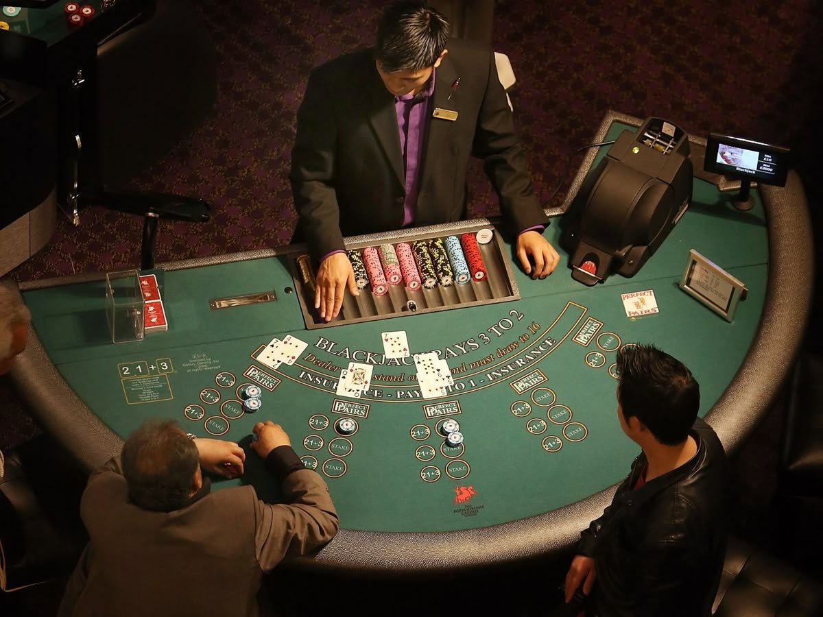 Pure Casino کیسینو میں پوکر گیمز